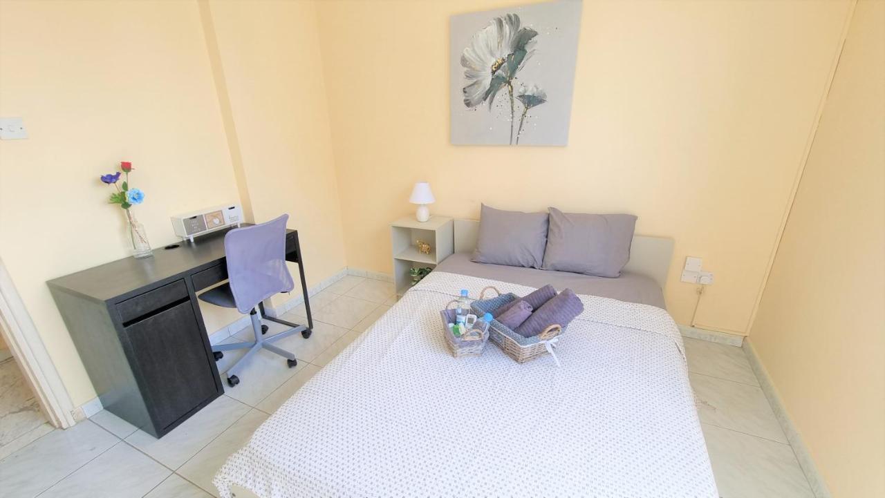 Comfy Rooms In A Shared Apartment Near Salt Lake With Internet And Netflix Lárnaka Kültér fotó